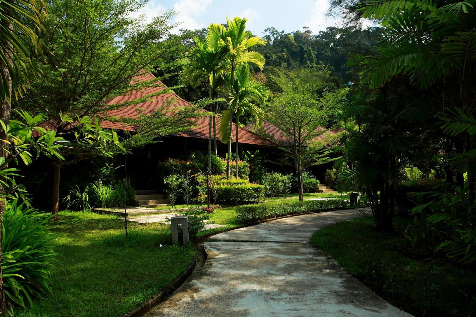 קאו לק Khaolak Wanaburee Resort - Sha Extra Plus מראה חיצוני תמונה